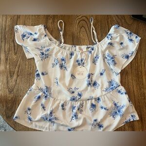 Hippie rose small women’s/ juniors white floral top w blue flowers cold shoulder